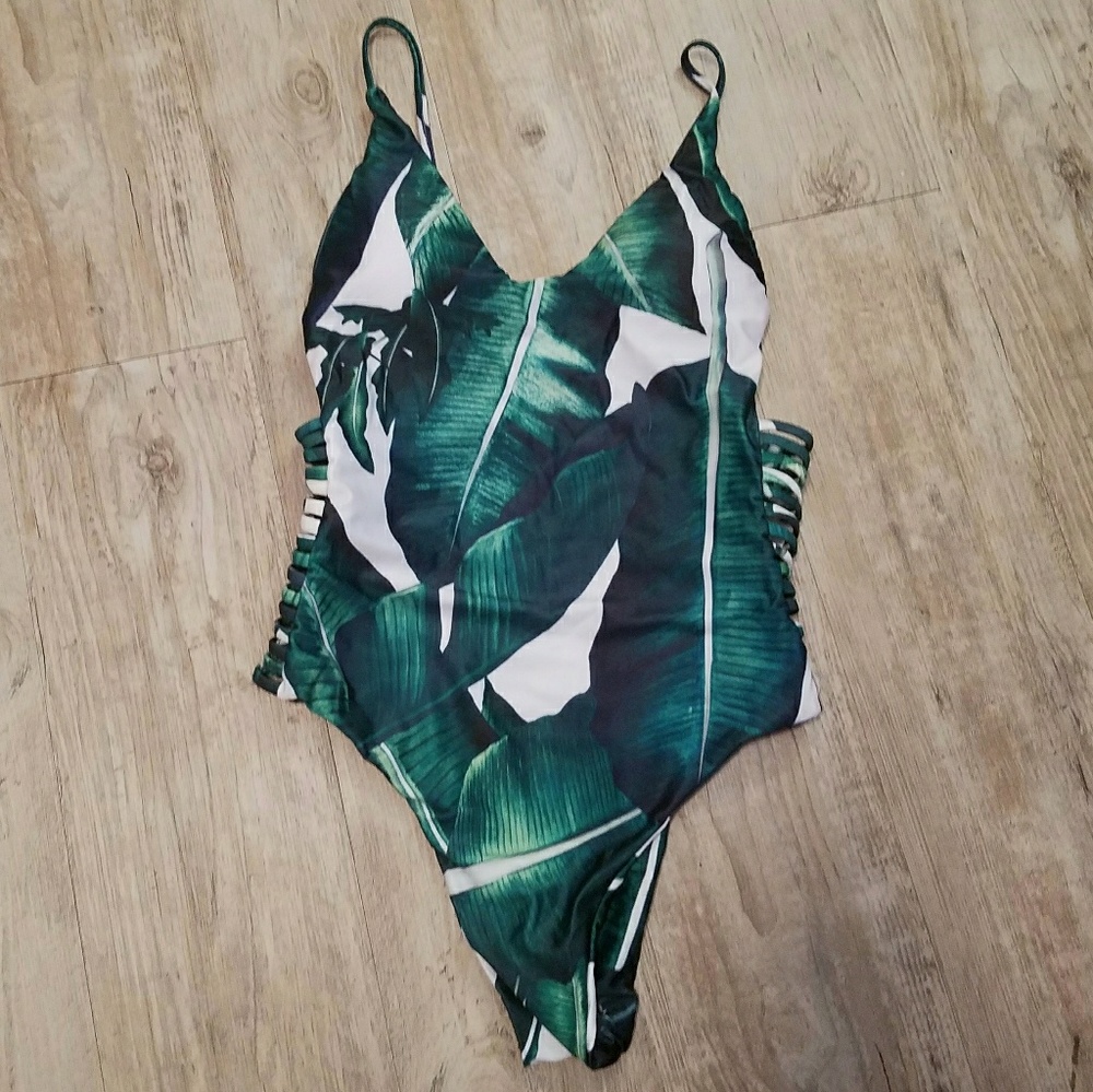 One piece swimsuit